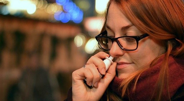 Spray nasale cortisone: quando si può usare, benefici e controindicazioni